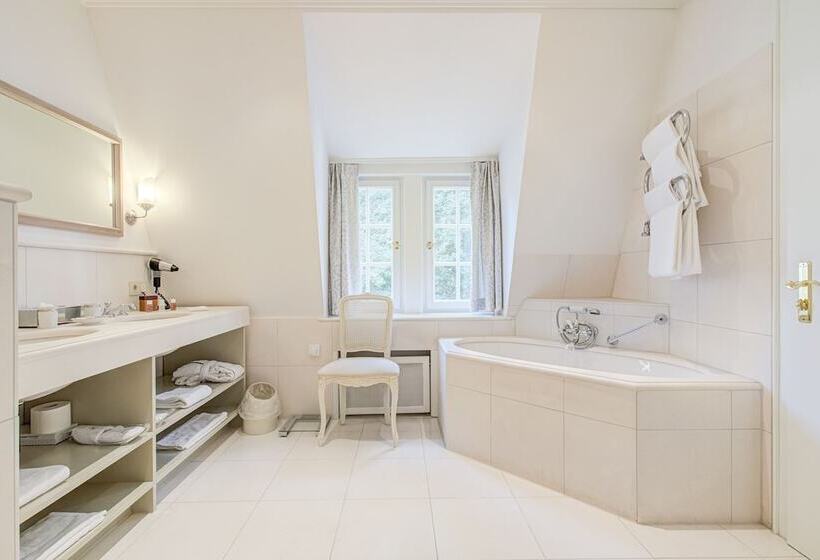 小型豪华套房, Wald & Schlosshotel Friedrichsruhe