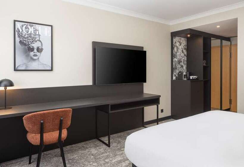 이그제큐티브 룸 킹사이즈 침대, Hilton Munich City