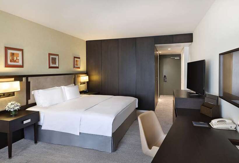 带大床的行政房间, Hilton Munich City