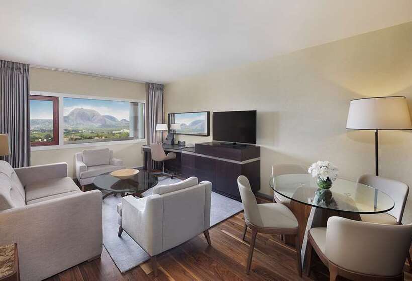 이그제큐티브 룸 킹사이즈 침대, Hilton Munich City
