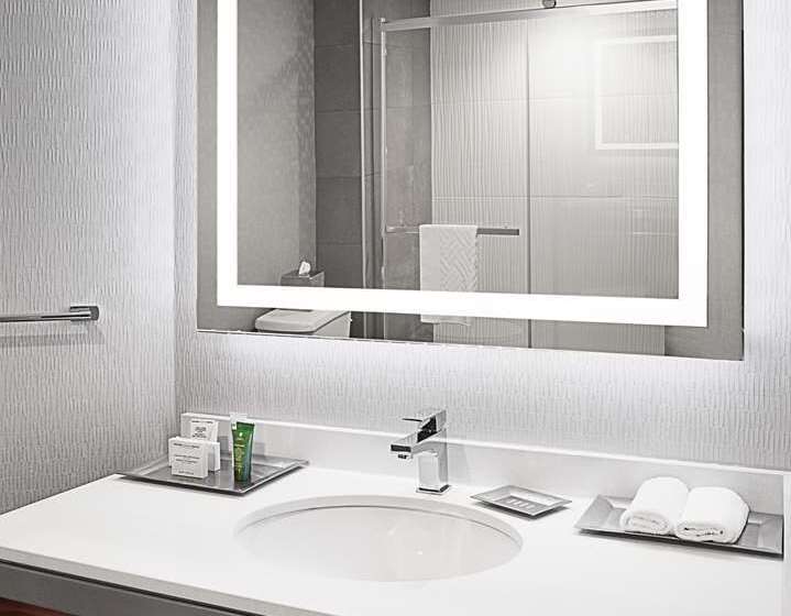 주니어 스위트 킹사이즈 침대, Hilton Munich City