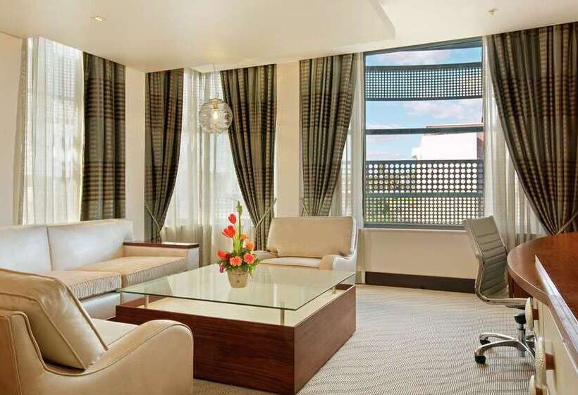 이그제큐티브 룸 킹사이즈 침대, Hilton Munich City