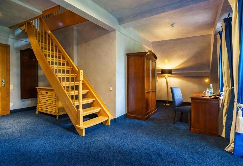 Люкс, Schlosshotel Weyberhöfe