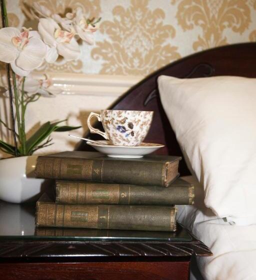 Номер Стандарт, Club House Hotel Kilkenny