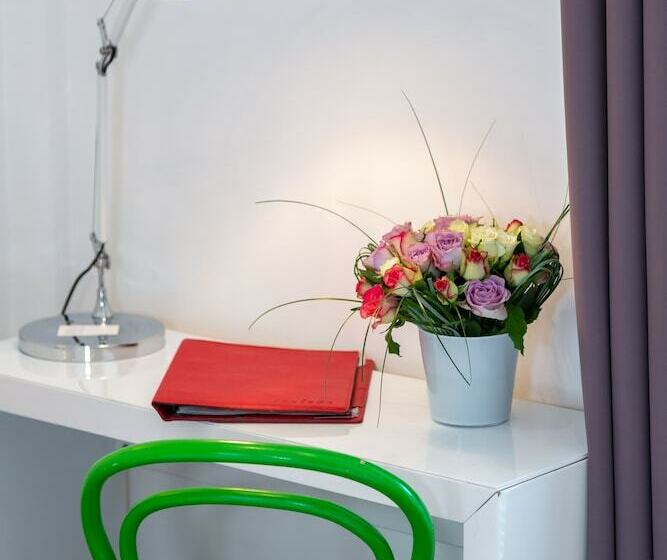 اتاق استاندارد, Yelo Lumière Powered By Sonder