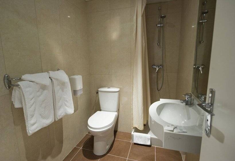 Номер Стандарт Индивидуальный, The Originals City, Hôtel Astoria Vatican, Lourdes