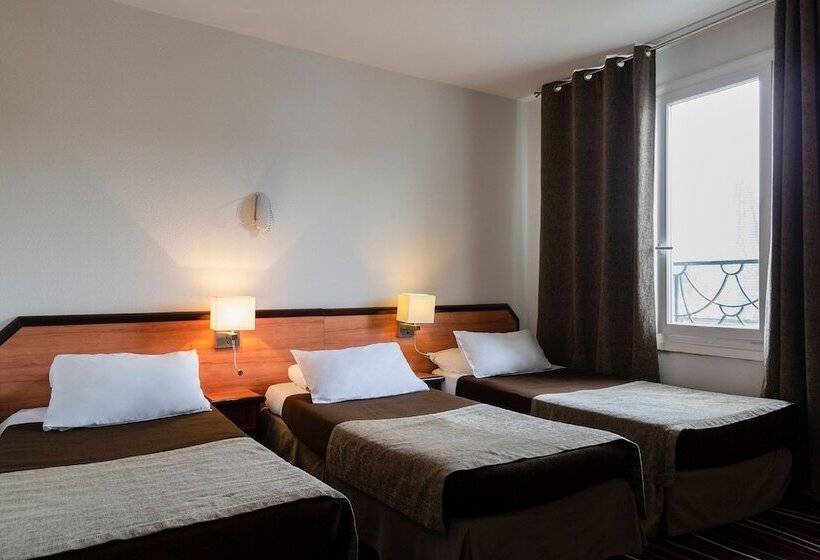 Номер Стандарт Трехместный, The Originals City, Hôtel Astoria Vatican, Lourdes