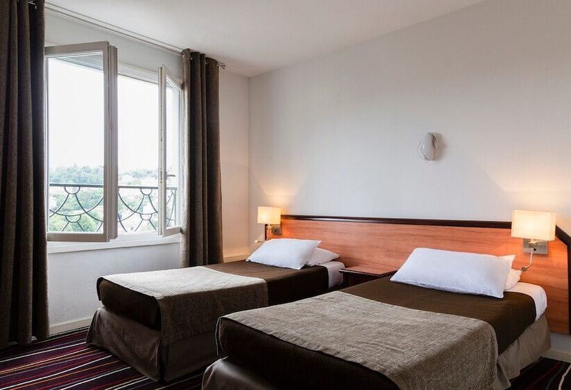 Четырехместный Номер Стандарт, The Originals City, Hôtel Astoria Vatican, Lourdes