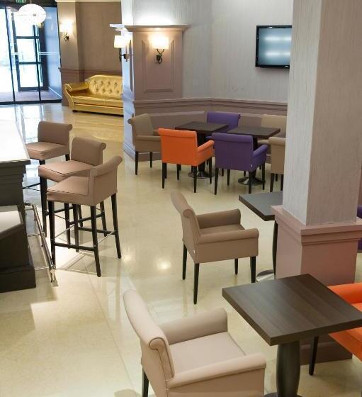 Номер Стандарт, The Originals City, Hôtel Astoria Vatican, Lourdes