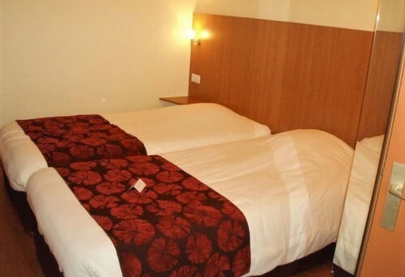 Номер Стандарт, Brit Hotel Poitiers Beaulieu