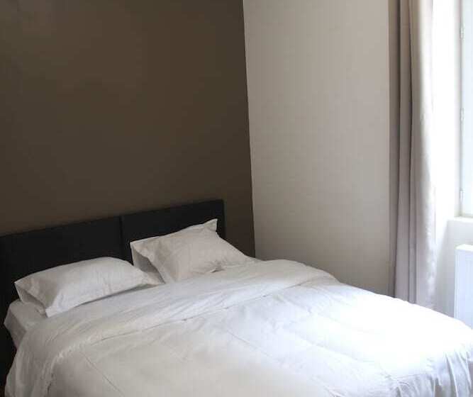 Номер Стандарт, Hôtel De La Boëtie