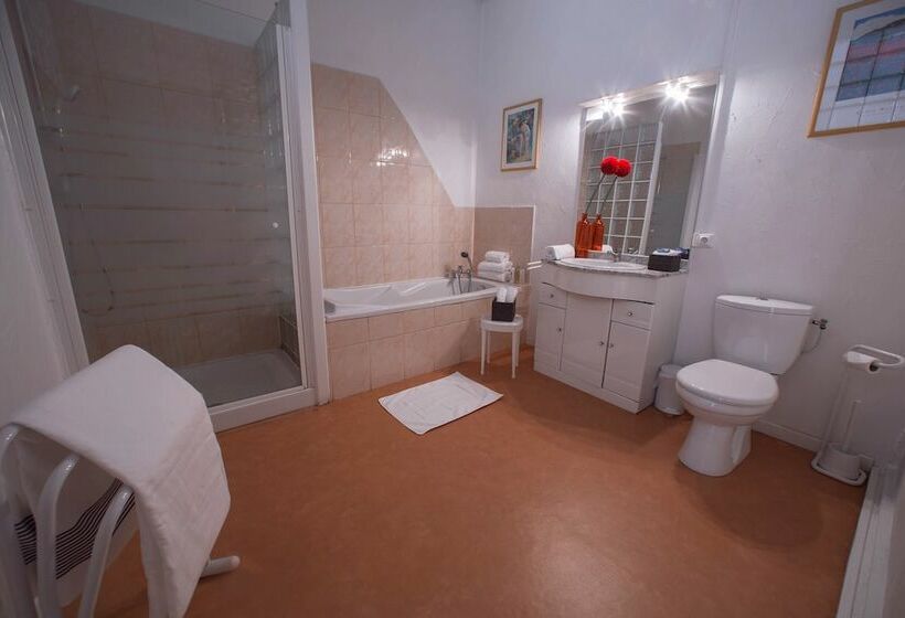 Четырехместный Номер Стандарт, Hôtel Thermal