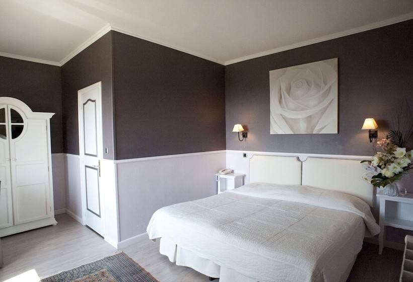 Номер Комфорт, La Petite Auberge