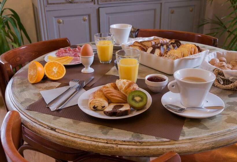 Номер Комфорт, Hôtel Du Parc, Avignon Est, The Originals City