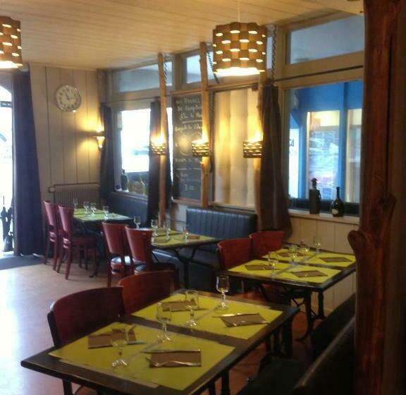 Номер Стандарт Трехместный, Hôtel La Tour D'auvergne