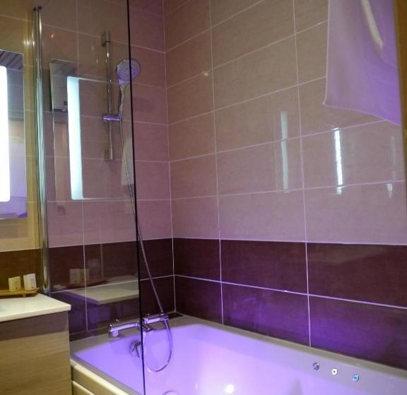 Номер Стандарт, Hôtel Le Barry, Toulouse Nord
