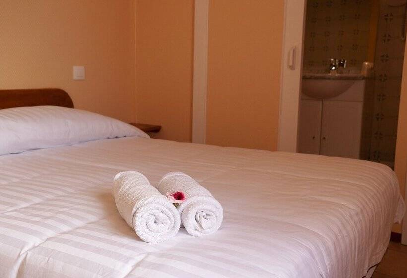 Номер Стандарт, Le Catalan   Hôtel Et Appartements