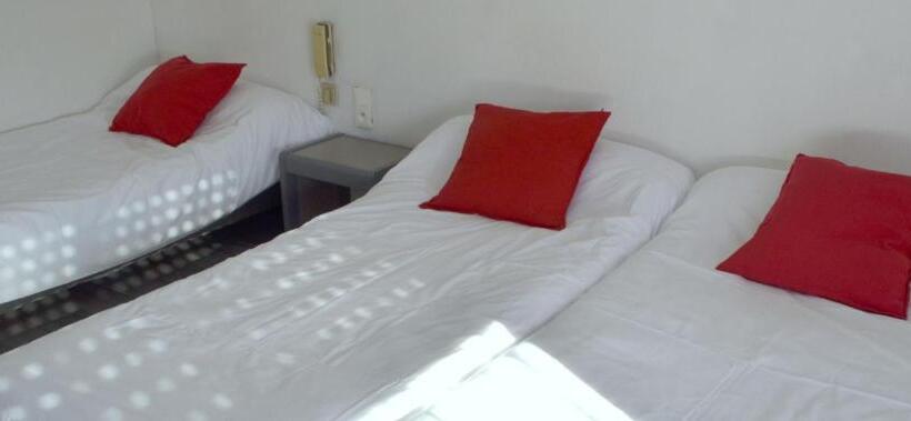 Трехместный Номер Комфорт, Hôtel Les Mimosas
