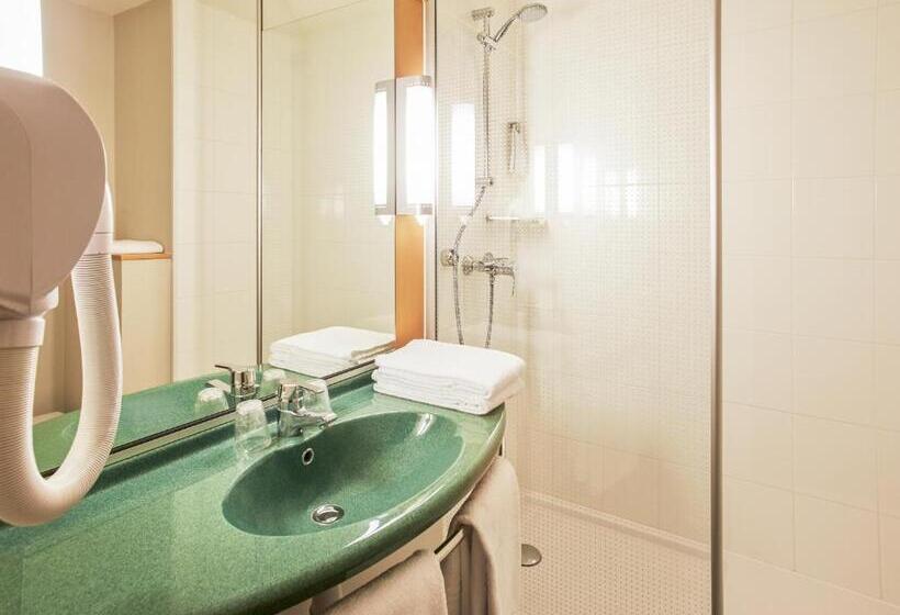 Номер Стандарт Смежный, Ibis Lyon Est Bron