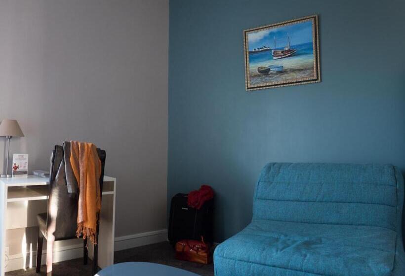 Полулюкс, Logis Hotel Majestic Chatelaillon Plage   La Rochelle