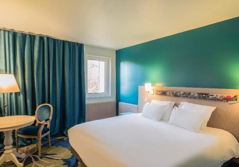 Номер Классика Двуспальная Кровать, Demeures De Campagne Parc Du Coudray – Mercure