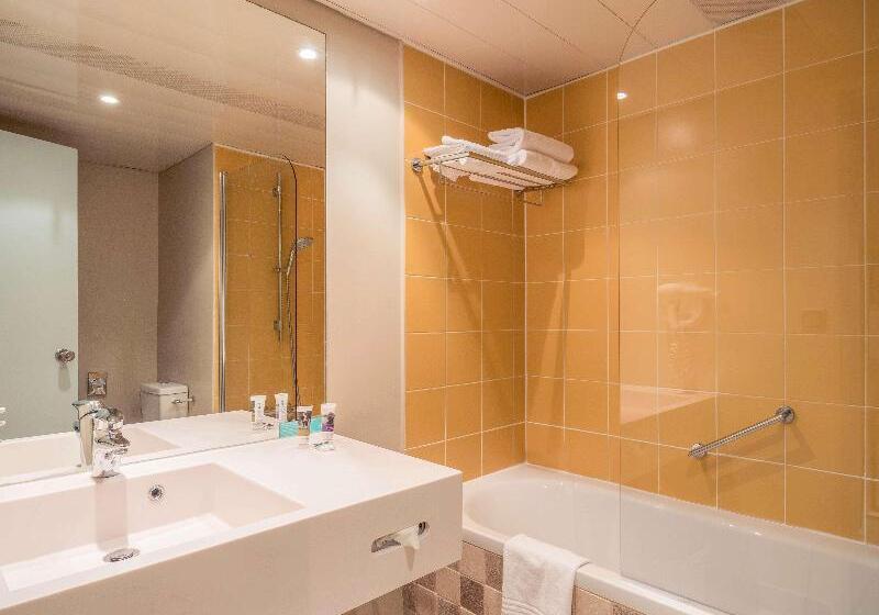 Классический Номер, Demeures De Campagne Parc Du Coudray – Mercure