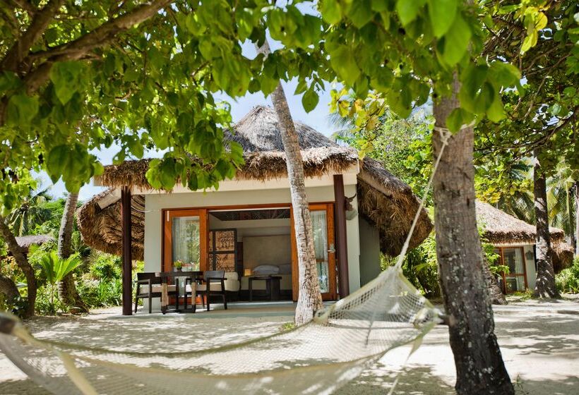 Номер Стандарт, Castaway Island, Fiji