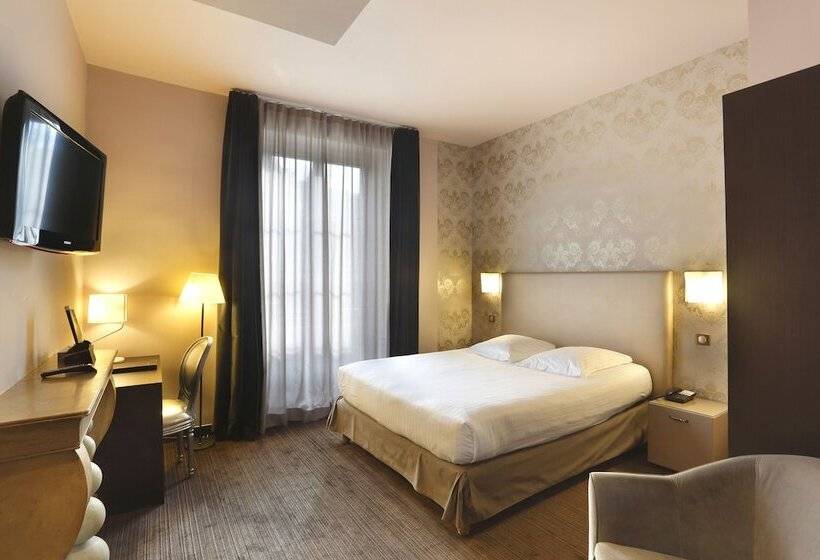 Номер Deluxe, De Paris