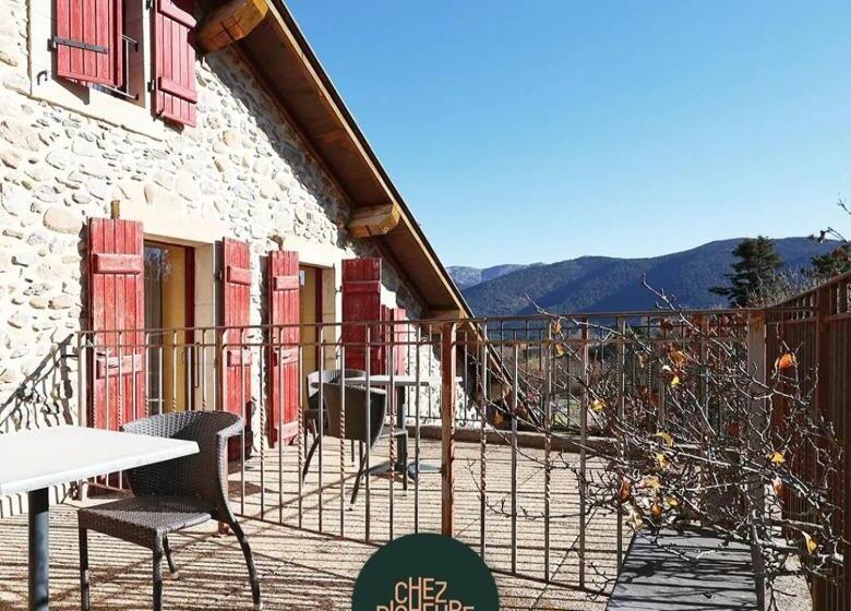 Номер Стандарт, Hôtel Picheyre