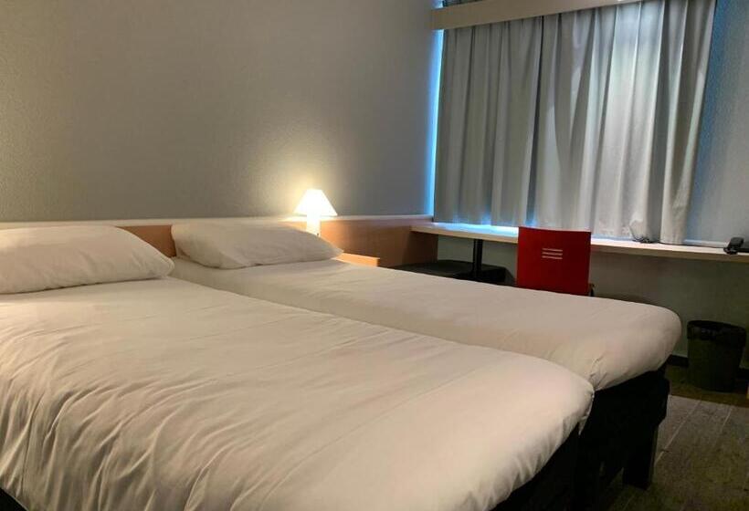 Номер Стандарт, Ibis Auray