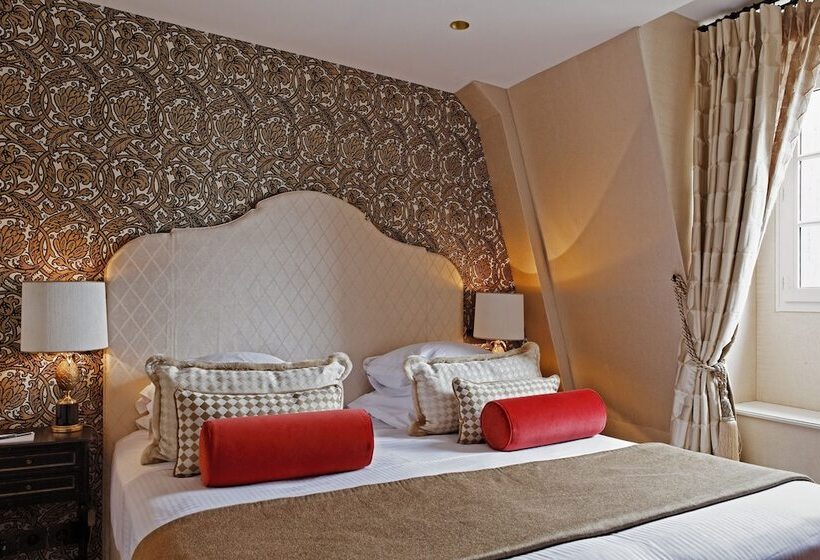 سوییت جونیور لوکس, Relais Christine