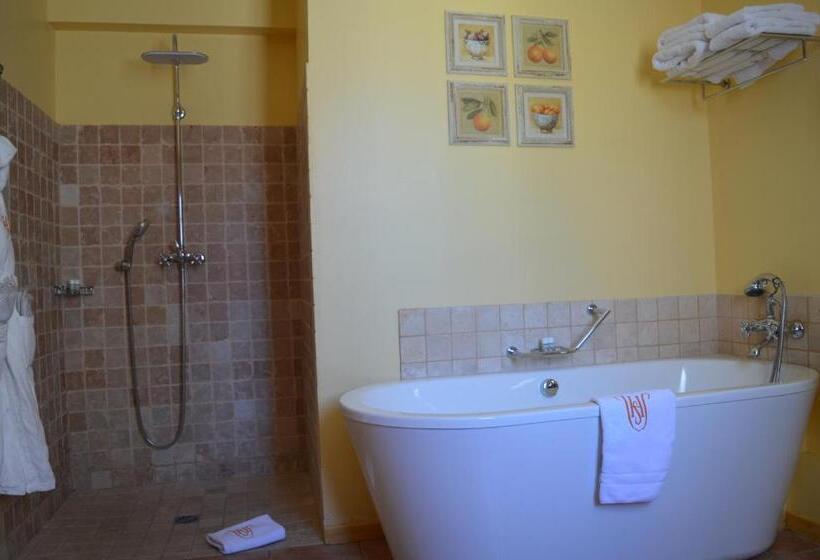 Люкс с Террасой, Hôtel La Villa Sainte Valérie Adults Only