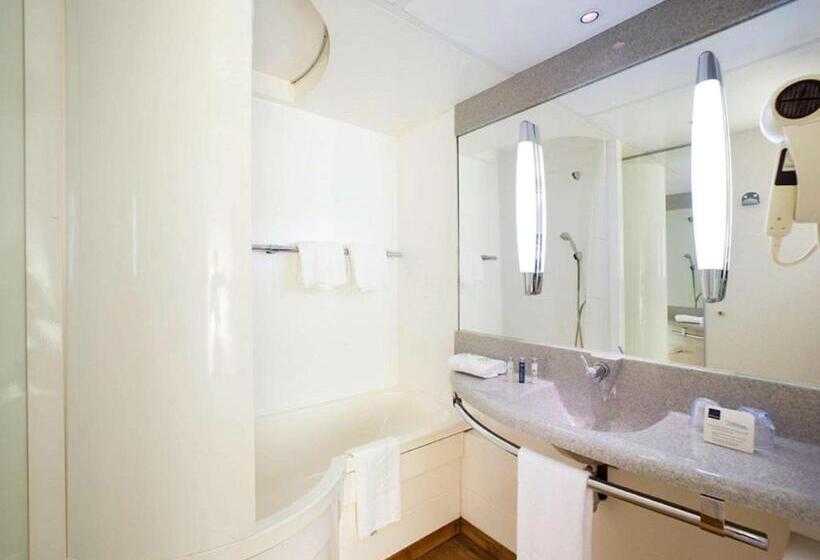 スタンダードトリプルルーム, Novotel Marseille Est Porte D Aubagne