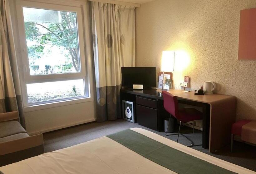 Номер Стандарт Трехместный, Novotel Marseille Est Porte D Aubagne