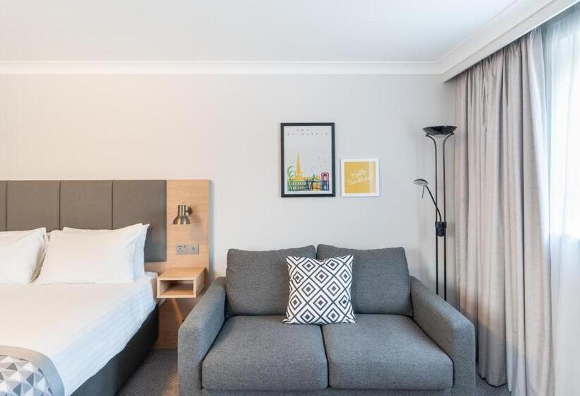 اتاق پرمیوم, Holiday Inn Hemel Hempstead M1, Jct. 8, An Ihg