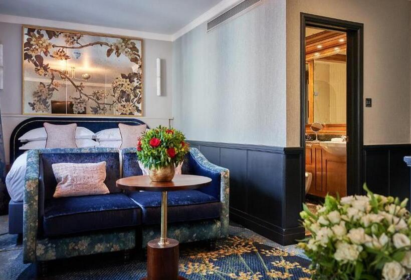 Номер Deluxe Кровать Кинг, The Capital Hotel, Apartments & Townhouse