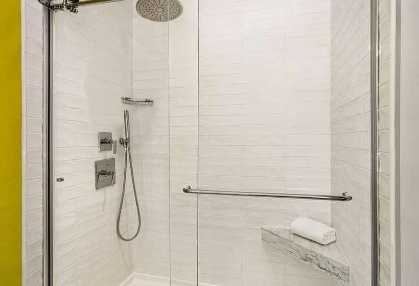 Номер Стандарт, 100 Queen S Gate Hotel London, Curio Collection By Hilton