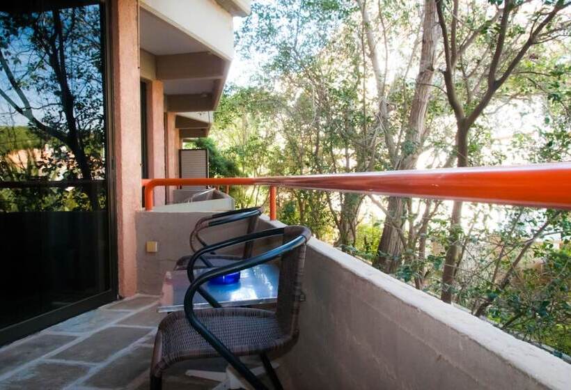 سوییت, Apollonia Hotel Apartments