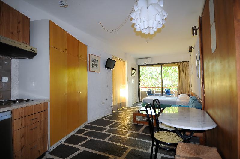استودیوی استاندارد, Apollonia Hotel Apartments