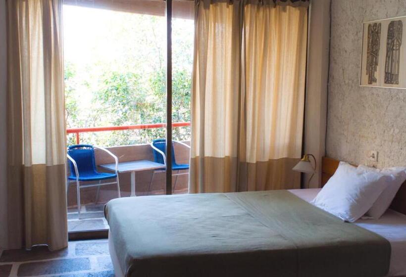 استودیوی استاندارد, Apollonia Hotel Apartments