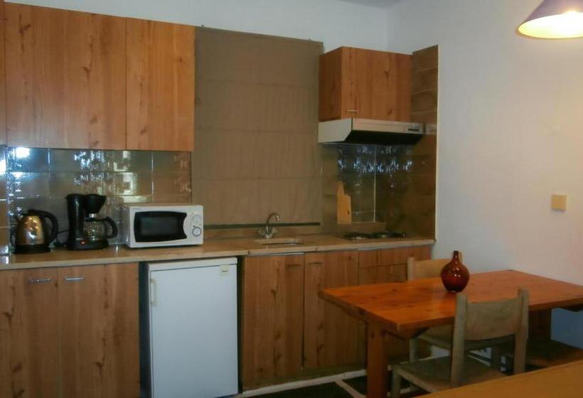 سوییت, Apollonia Hotel Apartments