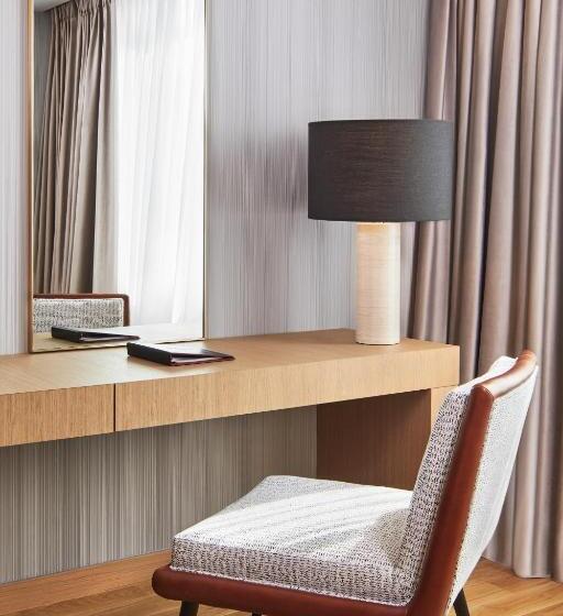 اتاق لوکس با چشم‌انداز, Grand Hyatt Athens