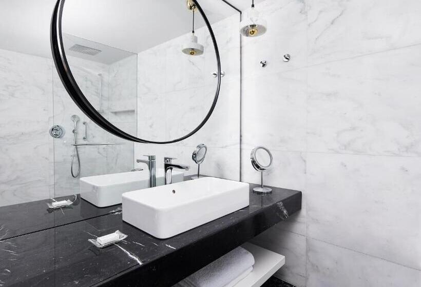 اتاق لوکس با تخت بزرگ, Grand Hyatt Athens