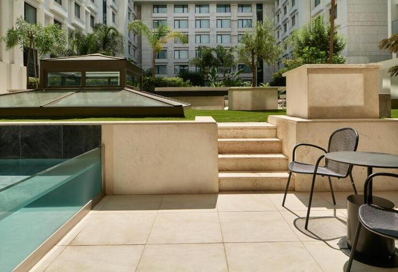 سوئیت جونیور با استخر, Grand Hyatt Athens