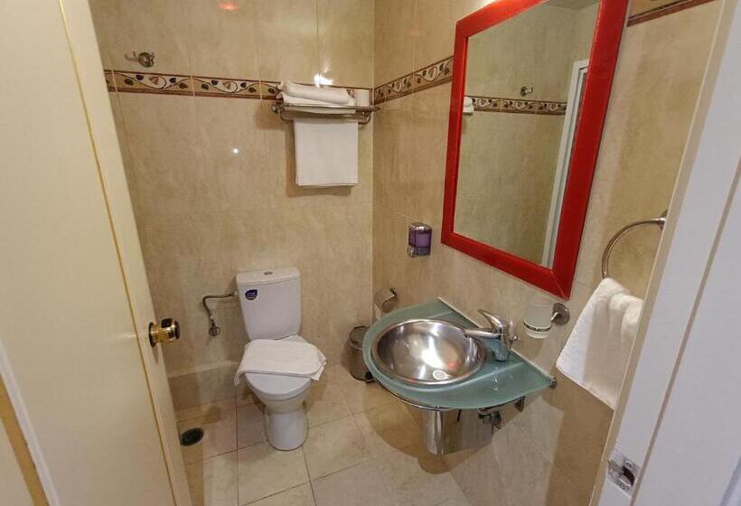 Номер Стандарт Трехместный, Queens Leriotis