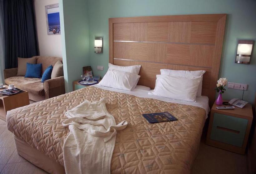 Номер Стандарт Трехместный, Sun Palace Hotel   All Inclusive