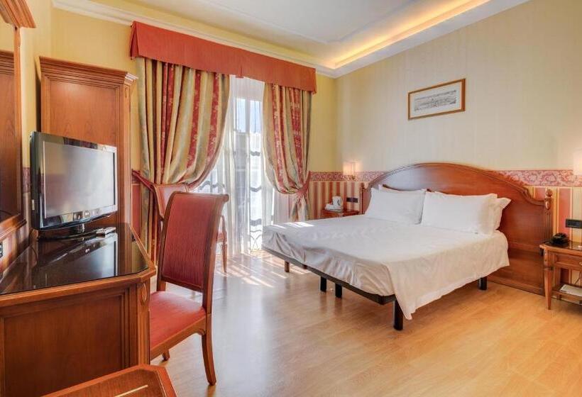 اتاق لوکس با چشم‌انداز شهر, San Donato  Bologna Centro