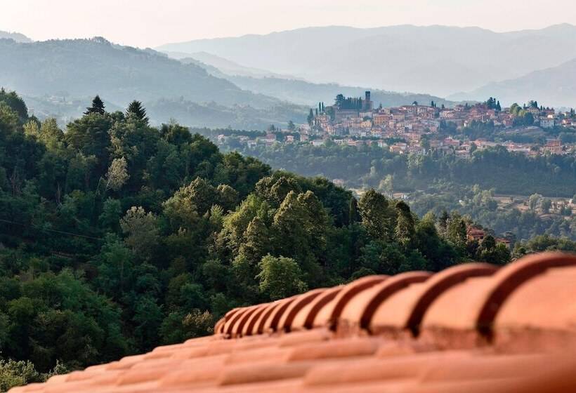 Номер Deluxe с Видом, Renaissance Tuscany Il Ciocco Resort & Spa