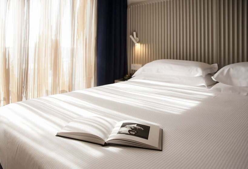 Номер Superior Вид на Море, Grand Hotel Diana Majestic