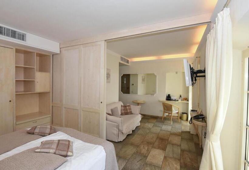 Полулюкс с Балконом, Relais Villa Porta
